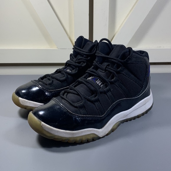 Jordan 11 Space Jam - Picture 2 of 7